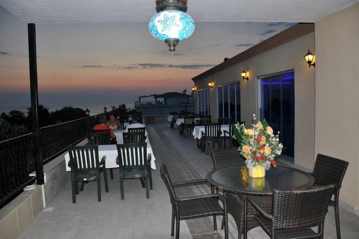 Готель Beachway & 3*