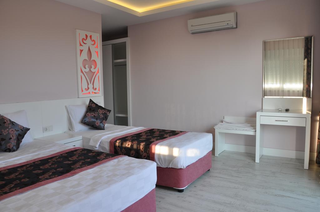 Beachway & Hotel 3*