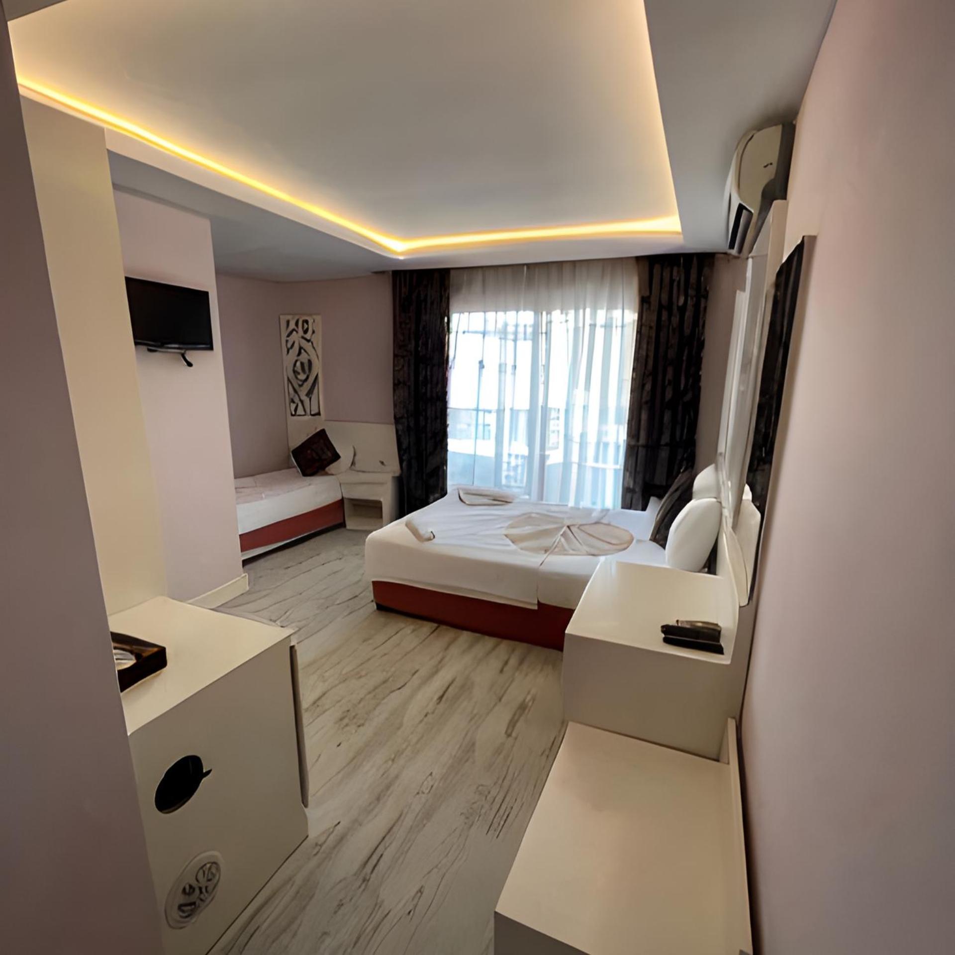 Beachway & Отель 3*