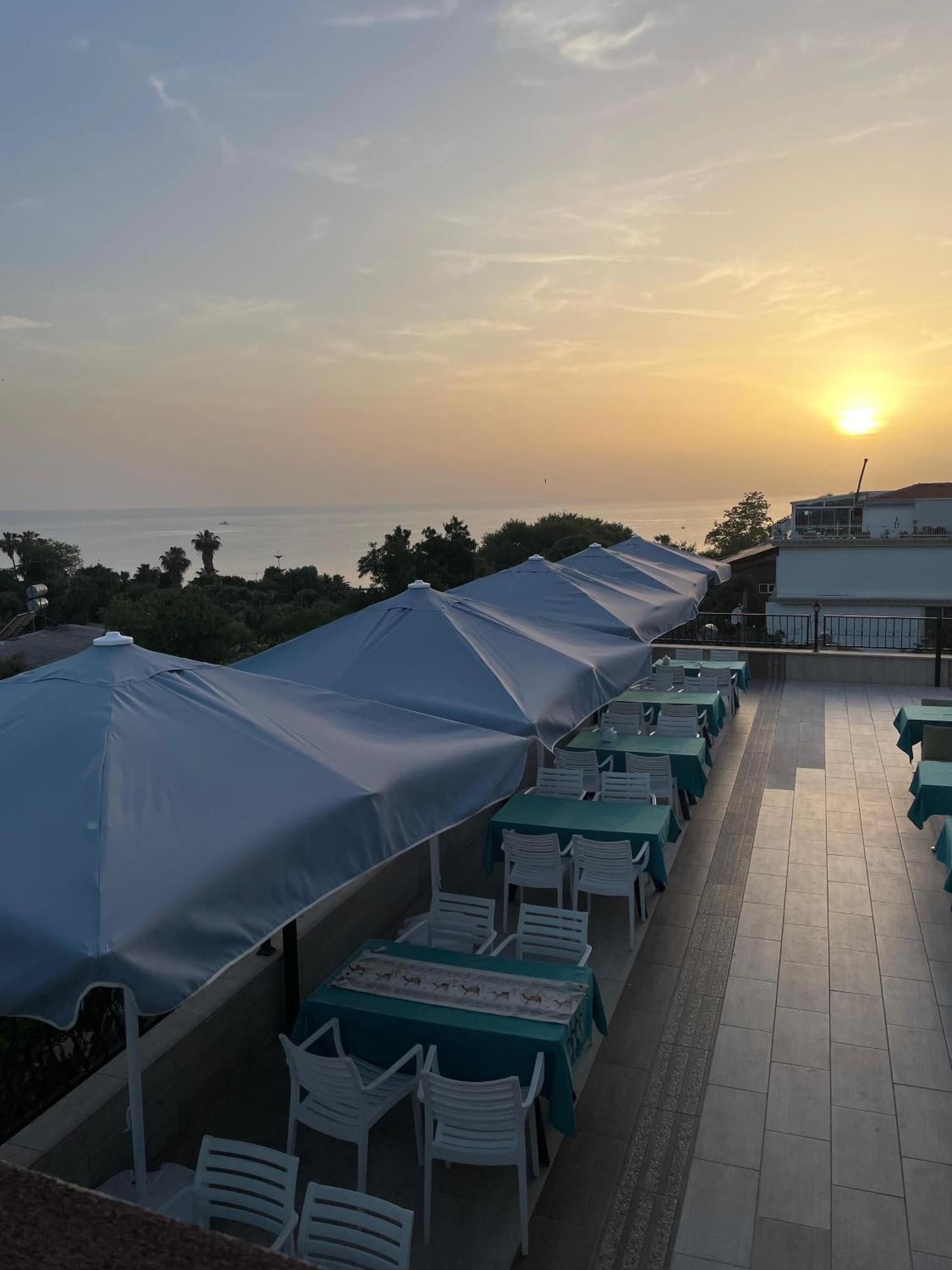 Отель Beachway & 3*